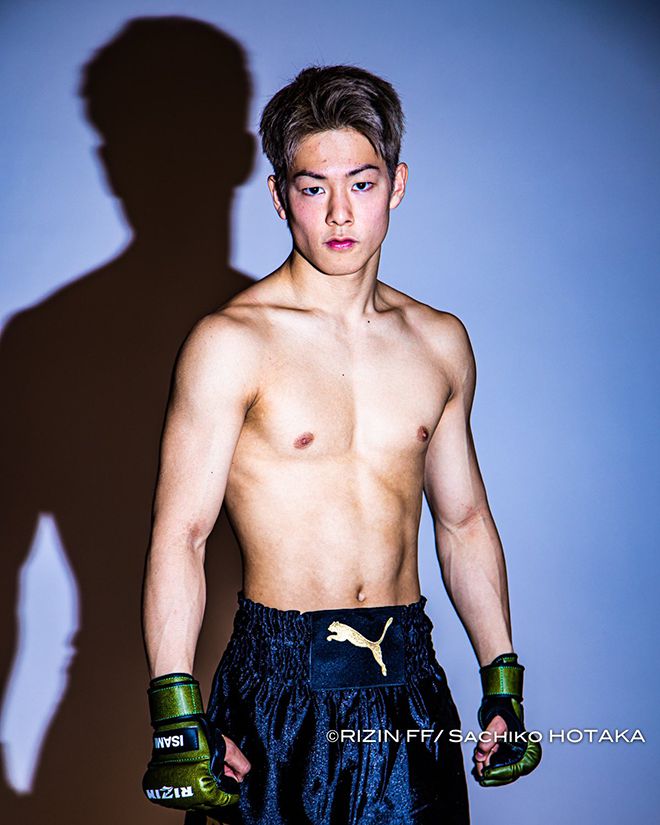 일본 종합격투기 파이터 미우라 고타 2021년 연말 라이진 데뷔전 프로필. 고타는 1992년 제10회 아시아축구연맹 아시안컵 최우수선수 미우라 가즈요시의 둘째 아들이다. 사진=RIZIN FF
