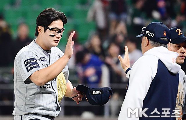 김서현과 김경문 감독. 사진=김영구 기자
