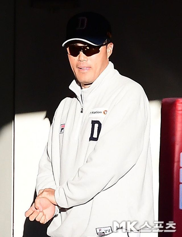 두산 감독 대행을 맡게 된 조성환 코치. 사진=김영구 기자