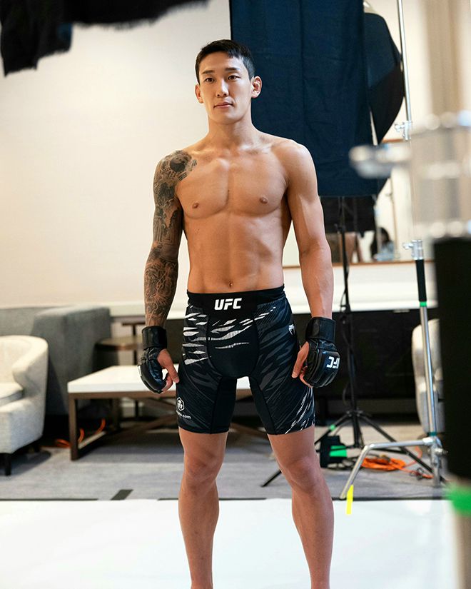 유주상이 2025년 6월 UFC 316 프로필 촬영을 하고 있다. 사진=TKO