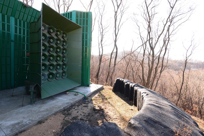 경기 중부전선에 위치한 대북확성기 모습. [사진공동취재단]
