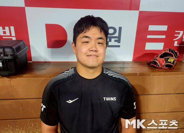 8일 만난 장현식을 꾸준히 활약할 것을 약속했다. 사진(고척 서울)=이한주 기자