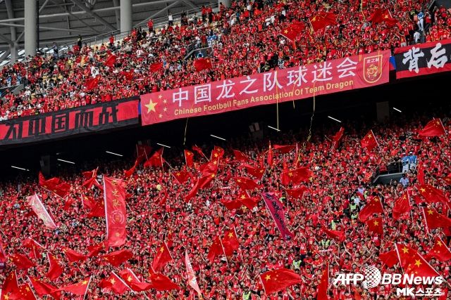 중국 매체 ‘베이징 뉴스’는 “지금 우리에게 가장 중요한 질문은 이번 실패가 중국 축구에 어떤 교훈과 경험을 주는지다. 그리고 미래의 희망은 어디에 있는지를 찾아야 한다”고 이야기했다. 사진=AFPBBNews=News1