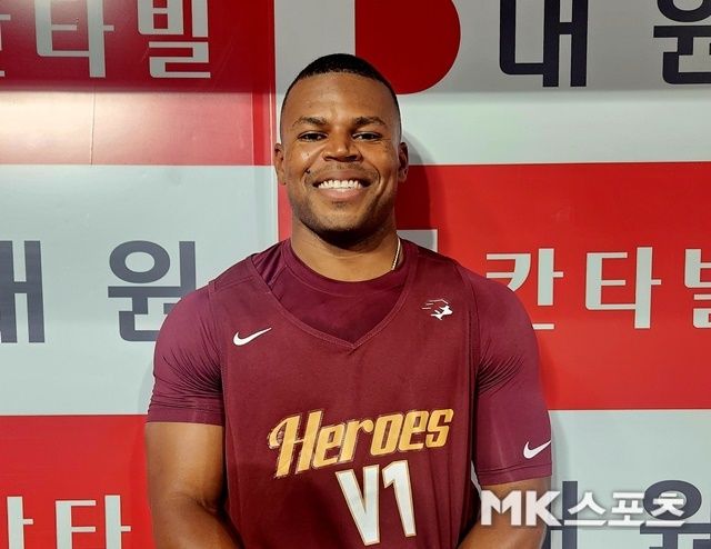 12일 4번 타자 겸 우익수로 선발 출전하는 스톤. 사진=이한주 기자