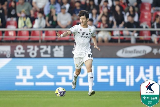 강원 FC 중앙 수비수 신민하. 사진=한국프로축구연맹
