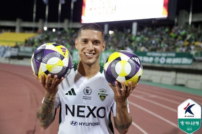 전북 현대 스트라이커 티아고. 티아고가 1년 10개월 만에 멀티골을 쏘아 올렸다. 사진=한국프로축구연맹