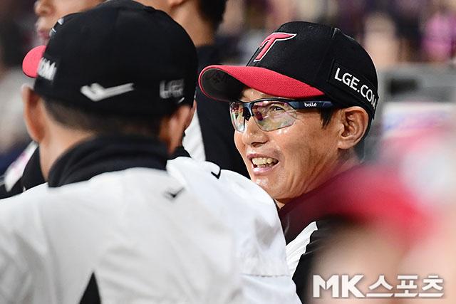 LG의 지휘봉을 잡고 있는 염경엽 감독. 사진=김영구 기자