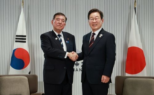한일정상회담. [사진출처 = 연합뉴스]