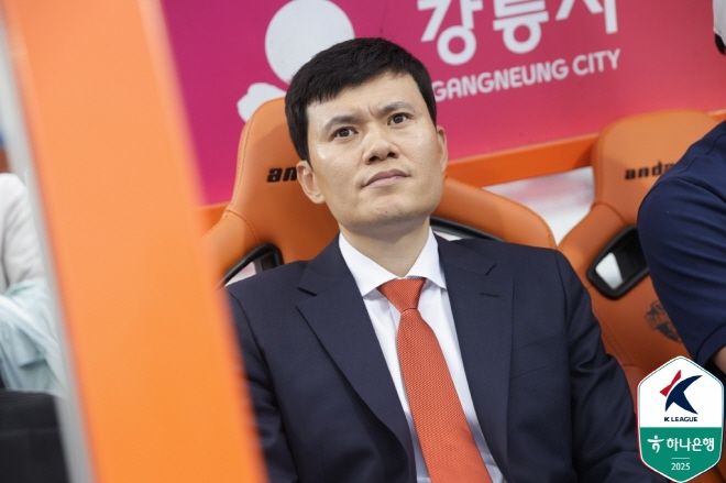 강원 FC 정경호 감독. 사진=한국프로축구연맹