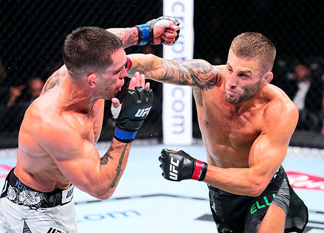 Contender Series 시즌7 출신 오반 엘리엇이 2024년 7월 영국 맨체스터에서 UFC 데뷔 2번째 경기를 치르고 있다. 사진=TKO