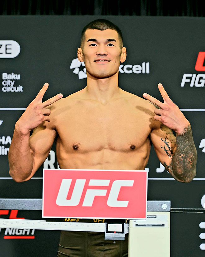 제41회 국제삼보연맹 세계선수권대회 컴뱃 부문 금메달리스트 고석현이 2025년 6월 아제르바이잔 바쿠 UFC on ABC 8 제6경기 웰터급 계체를 통과하고 있다. 사진=TKO