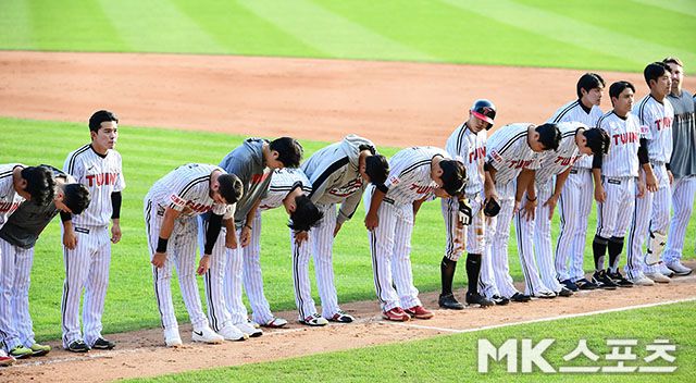 최근 부진에 빠진 LG 선수단. 사진=김영구 기자