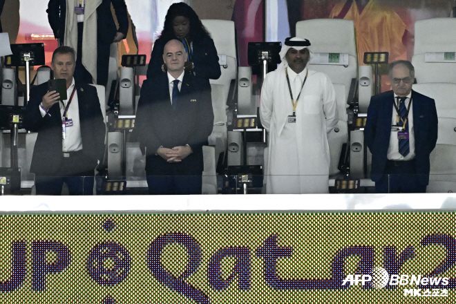 폴란드축구협회 쿨레샤 회장(사진 맨 왼쪽). 사진=AFPBBNews=News1