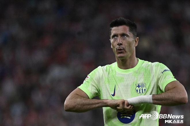 로베르토 레반도프스키. 레반도프스키는 “프로비에시 감독이 폴란드 대표팀을 이끄는 한 내가 폴란드 대표팀에서 뛰는 일은 없을 것”이라고 폭탄 발언했었다. 사진=AFPBBNews=News1