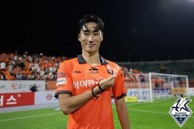 강원 FC 서민우. 사진=한국프로축구연맹