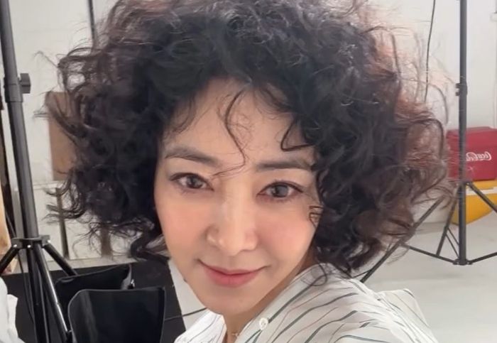 배우 겸 가수 이본이 21년만에 라디오 DJ로 돌아온다. [사진출처 = 이본 인스타그램]