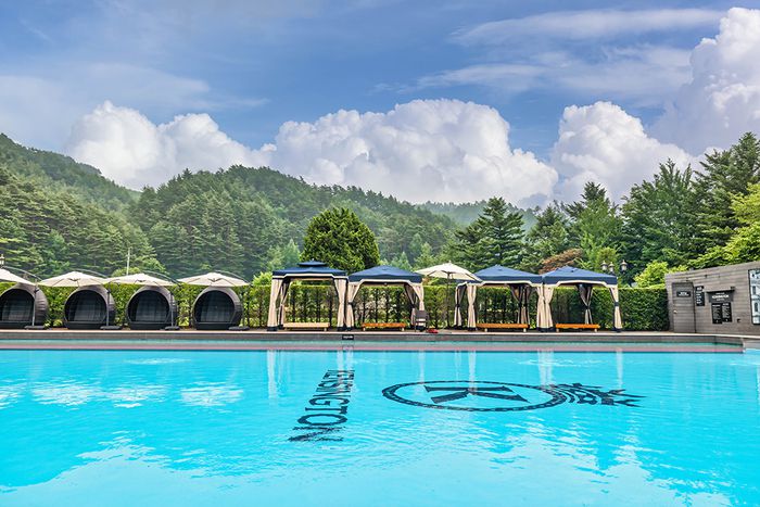 강원도 켄싱턴호텔 평창 야외 수영장 / 사진=이랜드파크