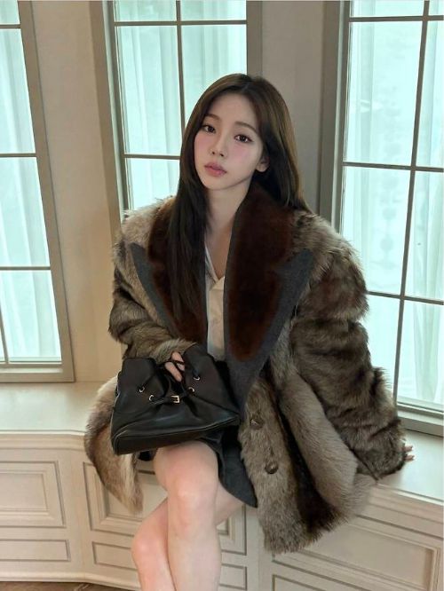 사진 = 카리나  SNS