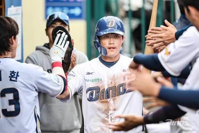 25일 창원 롯데전에서 결정적인 도루를 성공시킨 최정원. 사진=NC 제공