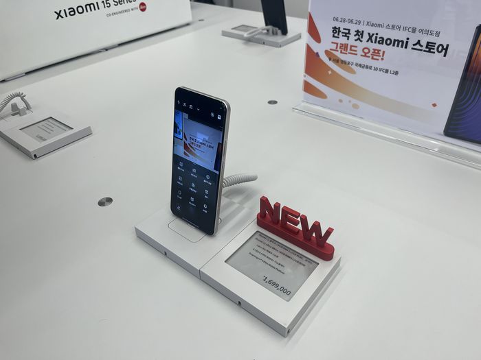 샤오미의 플래그십 스마트폰 ‘샤오미 15’. [사진=안서진 기자]