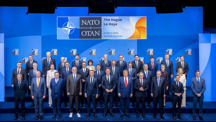 25일(현지시간) 헤이그에서 열린 나토 정상회의 기념촬영 모습. <사진=NATO 제공>