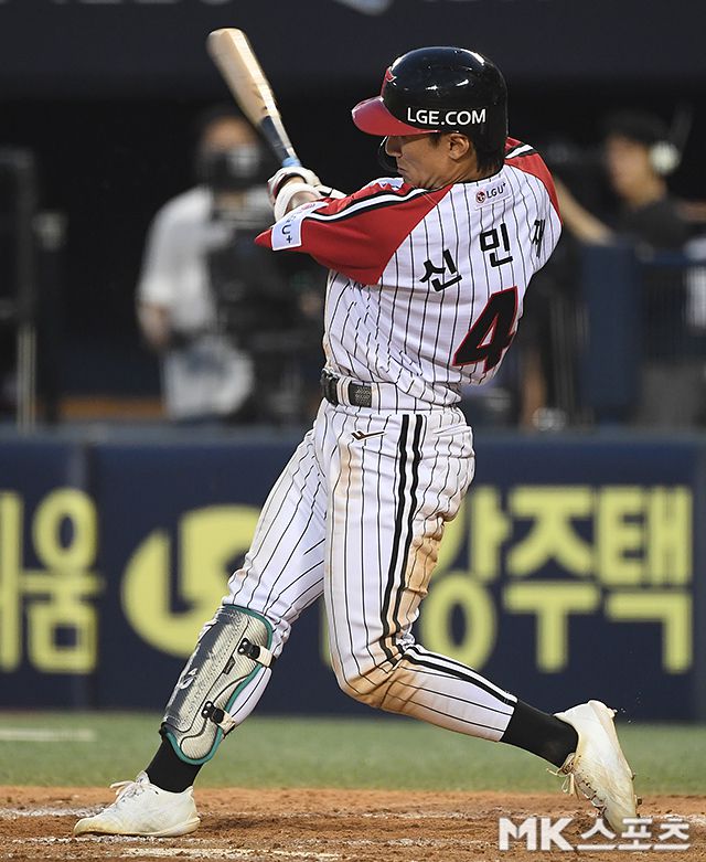신민재는 29일 잠실 KIA전에서 적시타를 쳤다. 사진=천정환 기자