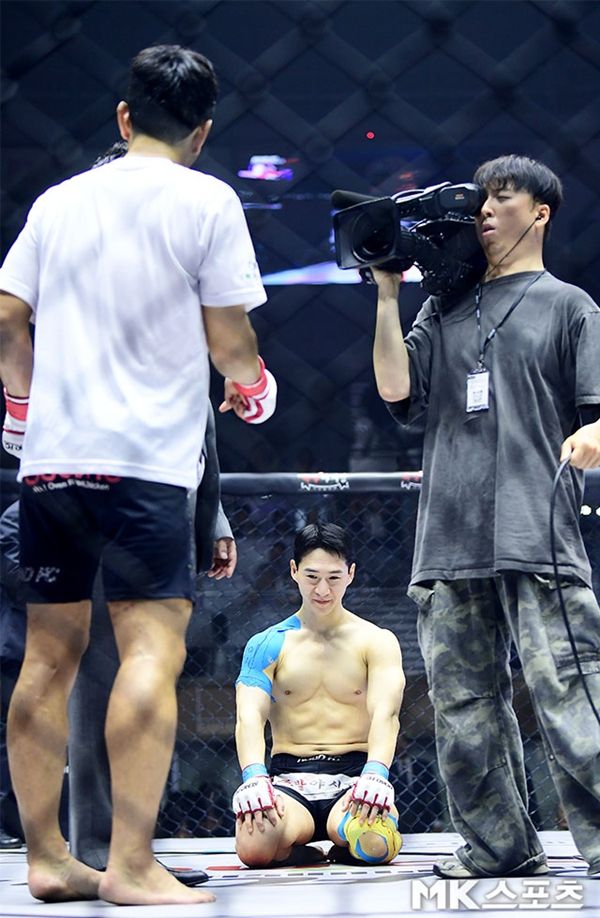 29일 밴쯔는 자신의 유튜브 커뮤니티에 “안녕하세요 밴쯔입니다. 약속 지키겠습니다. 내일 마지막 영상 업로드 하겠습니다”라는 글을 남겼다. 사진=천정환 기자