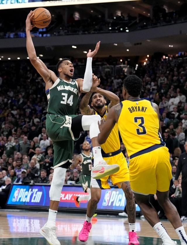 아데토쿤보는 다음 시즌 밀워키 유니폼을 입을 수 있을까. 사진=Michael McLoone=연합뉴스