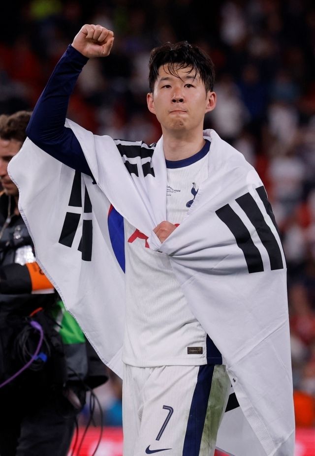 ‘TBR 풋볼’은 최근 “미국 MLS의 LA는 최근 손흥민 측과 이적 협상을 진행했다. 그들은 올 여름 손흥민을 데려오기 위한 충격적인 영입을 추진하고 있다”고 이야기했다. 사진=REUTERS=연합뉴스