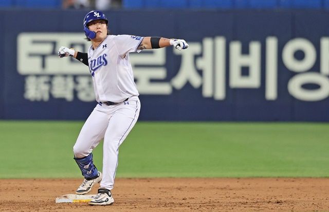 류지혁이 5일 대구 LG전에서 3타점 적시 2루타를 친 뒤 포효하고 있다. 사진=삼성 제공