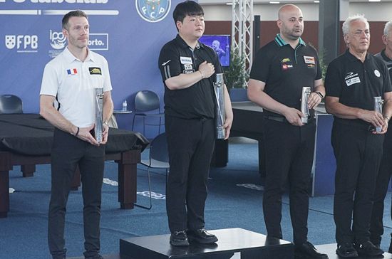 시상대에 선 대회 입상자들. (왼쪽부터) 준우승 제레미 뷰리, 우승 조명우, 공동3위 고칸 살만, 마르코 자네티. (사진=SOOP)