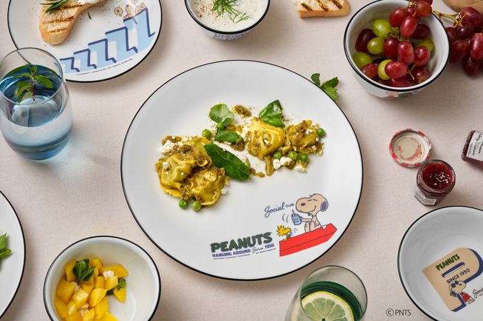 테이블웨어 브랜드 코렐이 75주년 기념으로 출시한 ‘피넛츠 컬렉션’. <코렐>