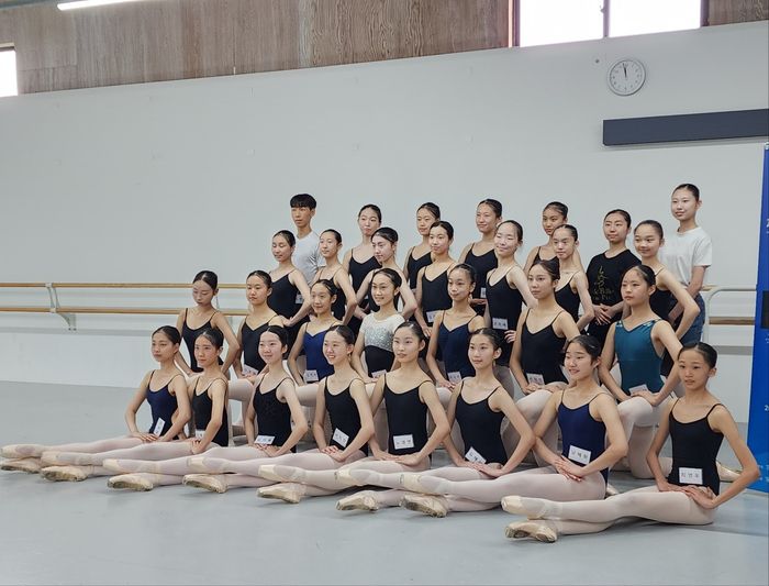 2023년 제주 국제여름무용학교 프로그램 참가 학생 단체 사진 / 사진=롯데관광개발