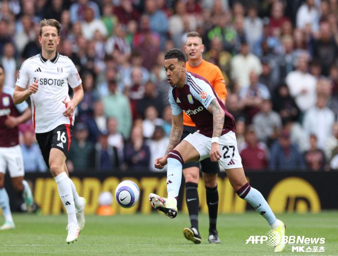 로저스는 187cm 키에 웬만해선 밀리지 않는 힘을 지녔다. 중앙 공격형 미드필더가 제 포지션으로 빠르진 않지만, 공 다루는 능력과 기술이 아주 뛰어나다. 특히나 해결사 능력과 기회 창출에 능해 팀 공격의 핵심으로 맹활약했다. 로저스는 중앙뿐 아니라 측면 공격수로도 빼어난 경기력을 보여줬다. 사진=AFPBBNews=News1