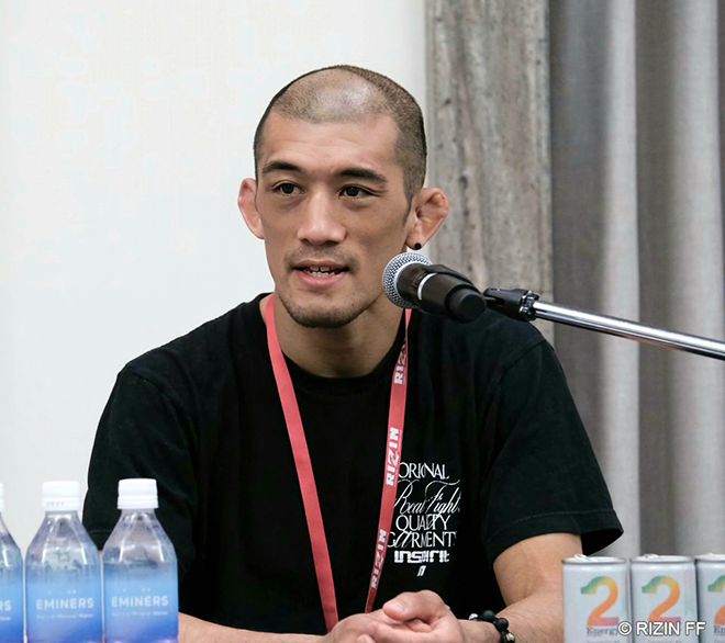 종합격투기 빅리그 13경기 사토 쇼코가 2025년 5월 인천광역시 파라다이스시티 라이진 월드시리즈 코리아 기자회견 질문에 답변하고 있다. 사진=RIZIN FF