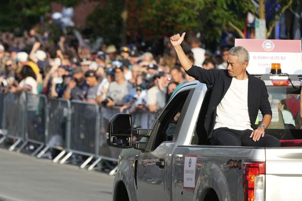 이치로가 카퍼레이드를 하고 있다. 사진= AP= 연합뉴스 제공
