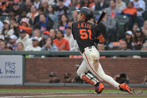 이정후는 만루 상황에서 번트 시도에 관해 말했다. 사진= Ed Szczepanski-Imagn Images= 연합뉴스 제공