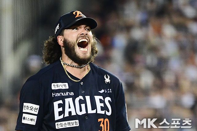 30일 대전 삼성전에 출격하는 폰세. 사진=김영구 기자