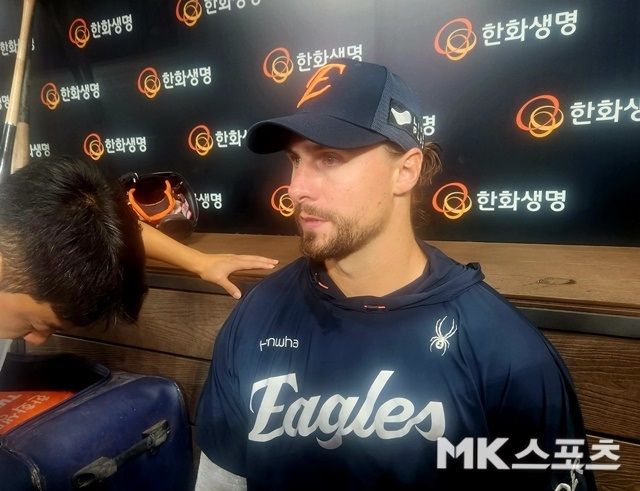 손아섭의 활약을 기대한 와이스. 사진(대전)=이한주 기자