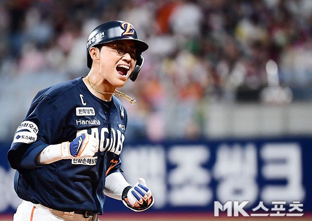 손아섭을 반긴 한화 채은성. 사진=김영구 기자