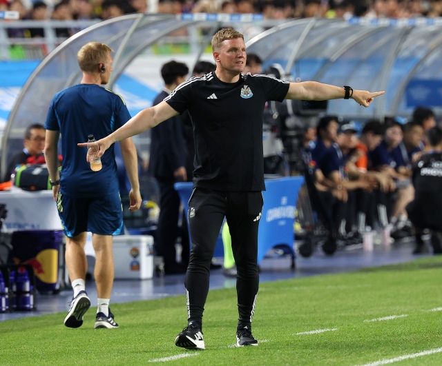 하우 감독은 그동안 손흥민과 수차례 맞대결을 펼쳤고 그렇기에 그에게도 이번 맞대결은 의미가 남다르다. 그는 “손흥민을 직접 지도한 적은 없지만 의심의 여지 없이 최고의 선수”라고 평가했다. 사진=연합뉴스 제공