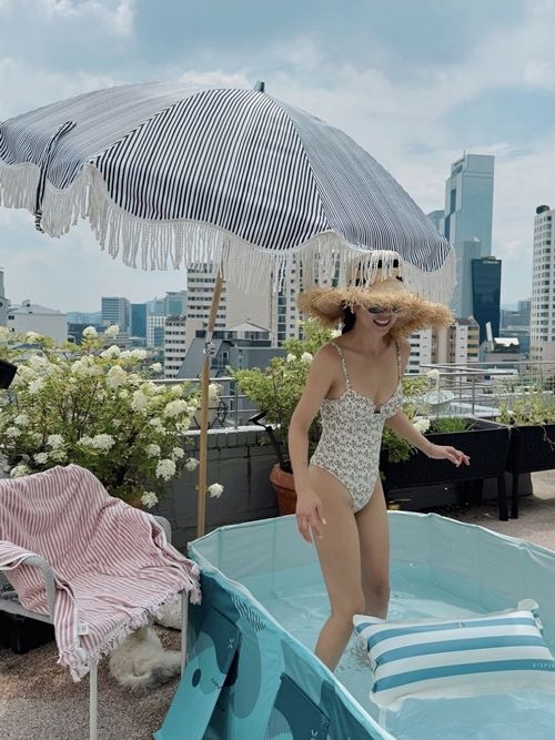 배우 기은세가 루프탑 ‘집캉스’ 풍경과 함께 김치등갈비찜 일상을 공개했다. 사진=기은세 SNS