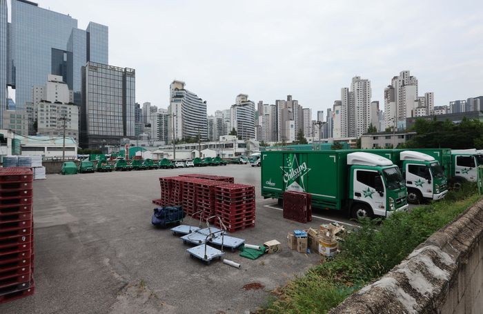 SK디앤디가 프라임빌딩 개발을 위해 1200억원에 매입한 서울 서초 ‘라이온미싱 부지’. [한주형 기자]