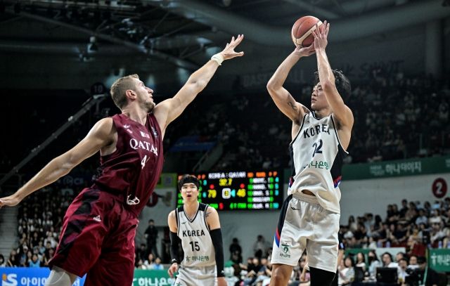 여준석은 곧바로 현지 병원에서 MRI 검사를 받았다. 그 결과 무릎 내측 인대 손상이라는 진단을 받았다. 물론 손상 정도가 대단히 심각하지는 않은 것으로 알려졌다. 다만 아시아컵이 이제 시작한 상황에서 주축 전력의 부상 소식은 반갑지 않다. 사진=대한민국농구협회 제공