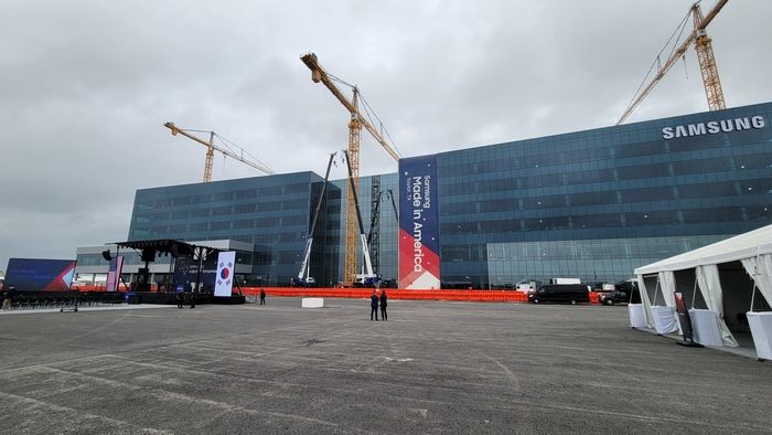 공사중인 삼성전자 테일러 팹.