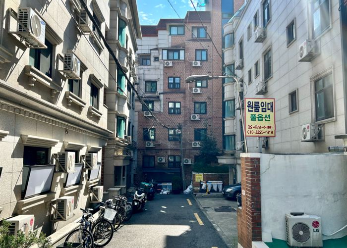 서울 관악구의 한 원룸촌 [김송현 기자]