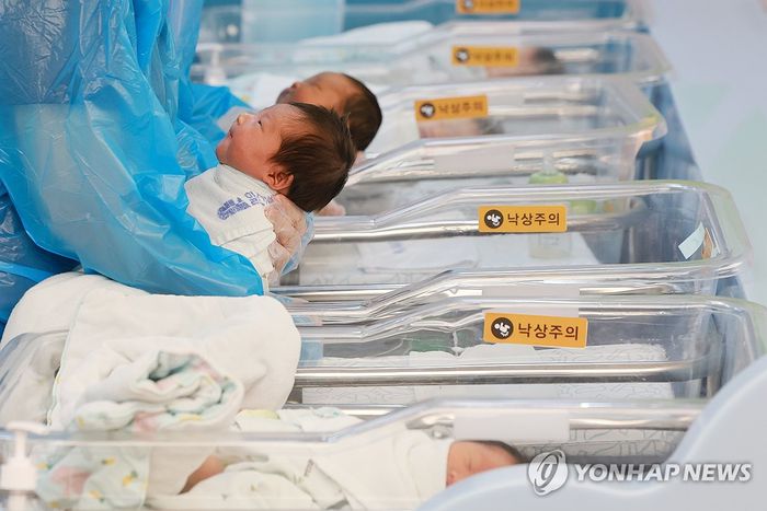 우리나라의 다태아 출산율이 세계에서 두 번째로 높은 것으로 나타났다. [사진 = 연합뉴스]