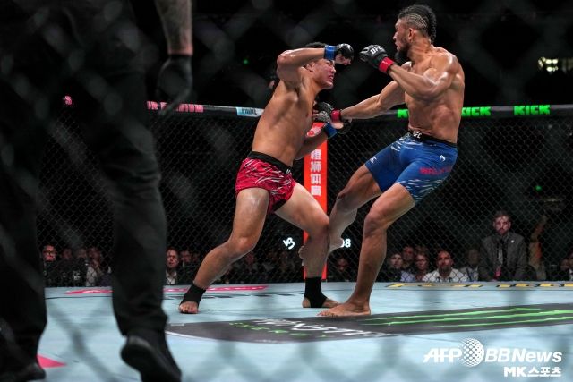 장밍양에 대한 존중도 있었다. 자신을 만나기 전까지 12회 연속 1라운드 KO 승리를 거둔 상대였다. UFC 입성 후 3연승 역시 1라운드 KO 승리. 워커도 1라운드 안에 끝날 수 있는 위기가 있었으나 결국 2라운드 카프킥 전략으로 승리할 수 있었다. 사진=AFPBBNews=News1
