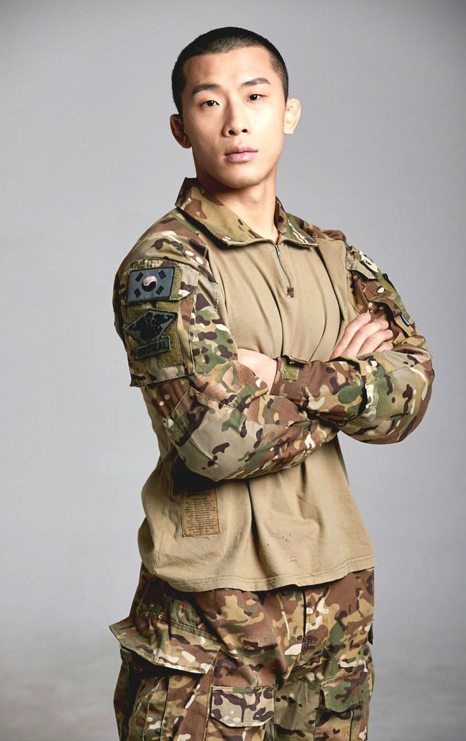 해군특수전전단에서 병역의무를 이행한 김상욱은 밀리터리 서바이벌 예능프로그램 ‘강철부대’에 출연했다. 사진=장군엔터테인먼트