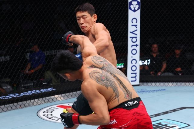 이번 경기는 유주상의 UFC 두 번째 경기다. 그는 지난 6월 ‘UFC 318: 드발리쉬빌리 vs 오말리 2’에서 ROAD TO UFC 시즌1 라이트급 준우승자 제카 사라기를 경기 시작 28초 만에 왼손 카운터 체크훅으로 KO시키며 화려하게 UFC에 데뷔했다. 사진=UFC 제공